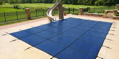 Best Swimming Pool Covers 2023 Reviews (safety covers, solar covers, winter covers…)